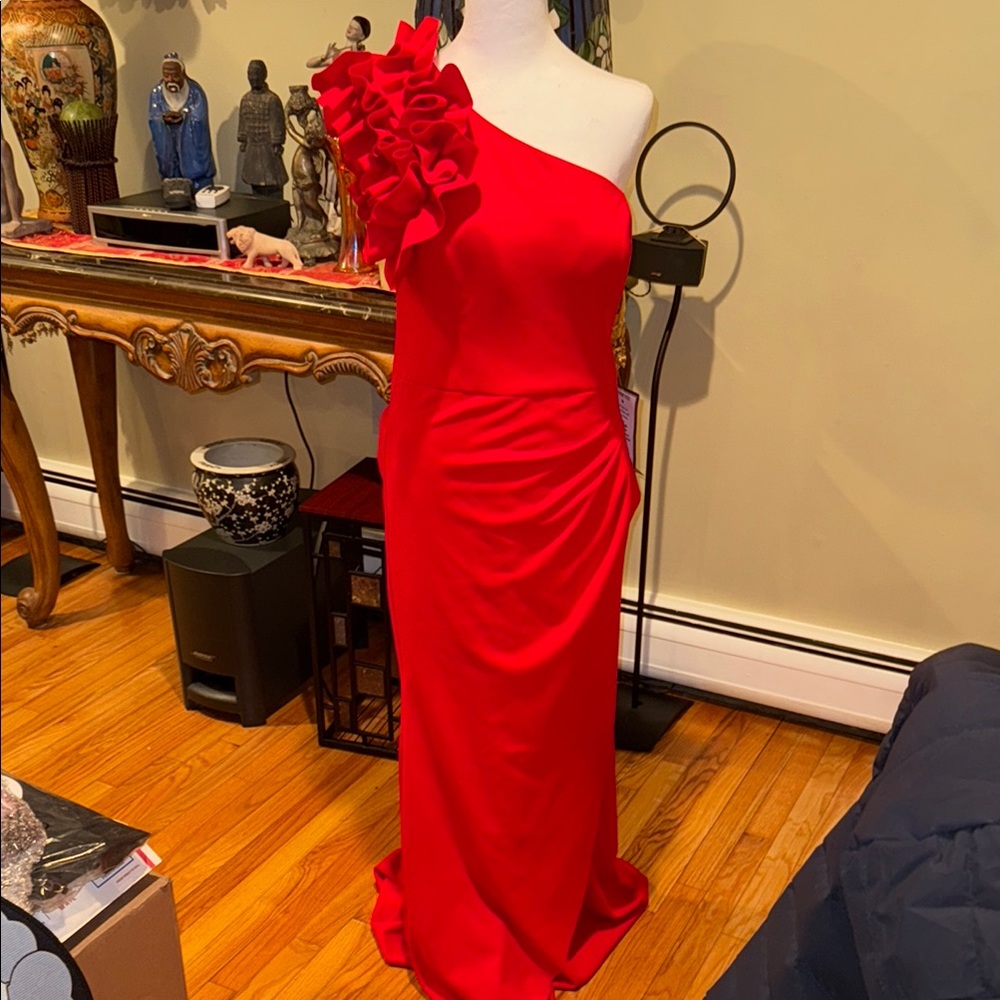 Elegant Red One-Shoulder Dress